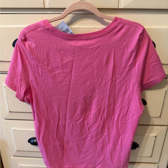 Kate Spade Strawberry T-Shirt NWT size Large - Picture 3 of 4